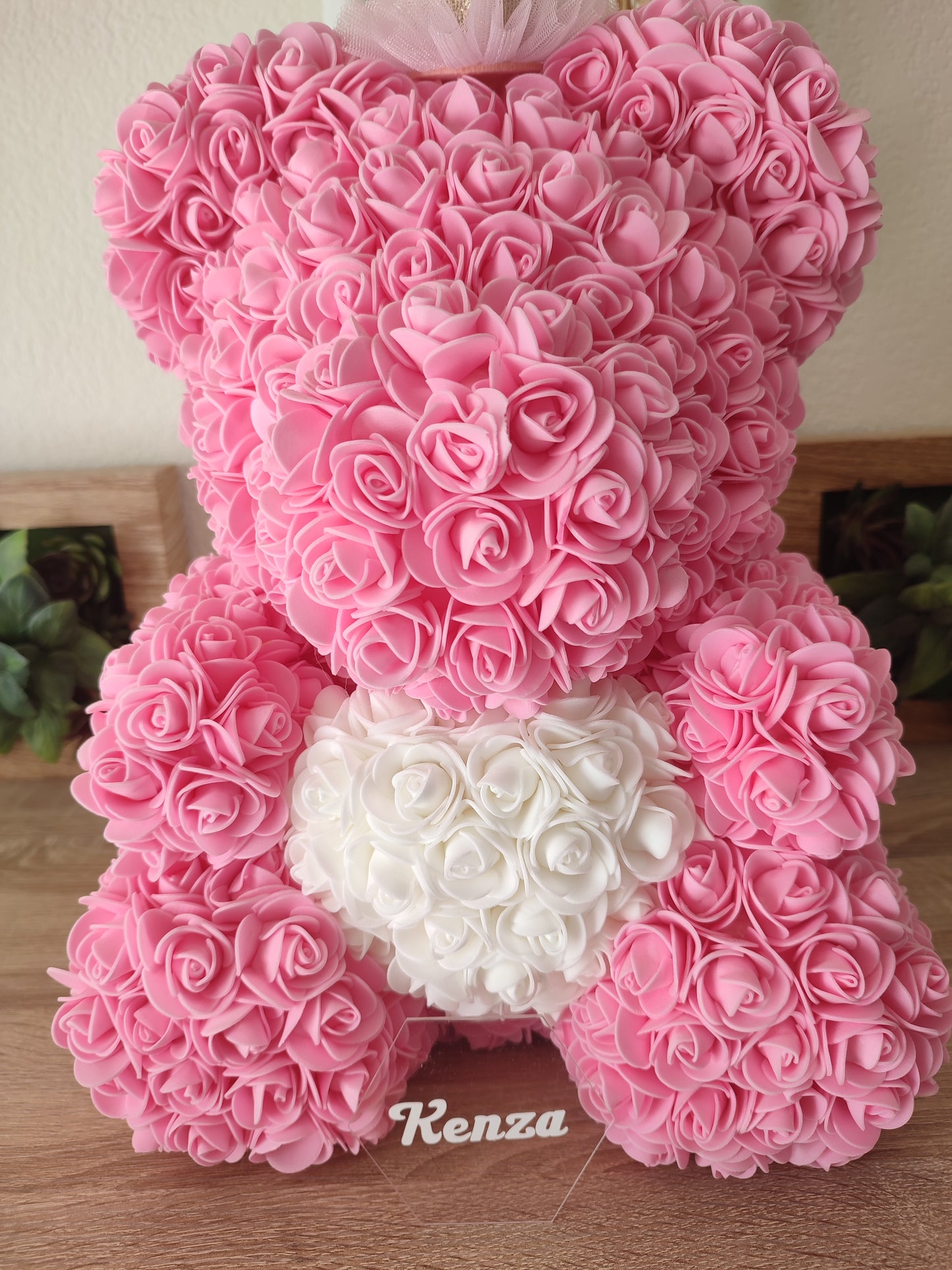 Ourson en roses artificielles